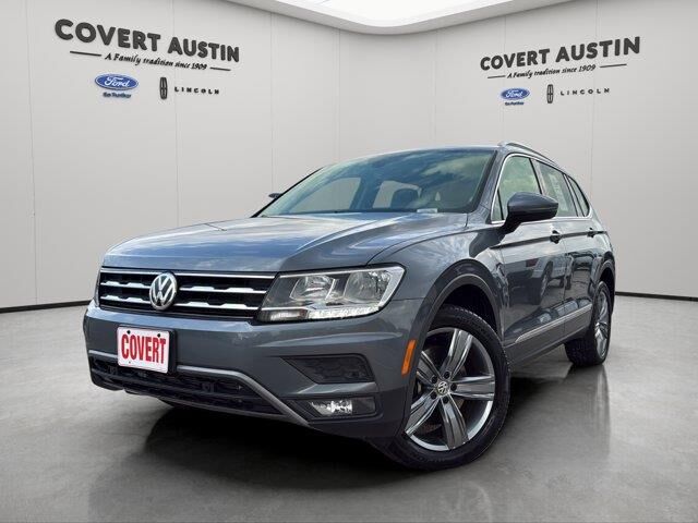 2020 Volkswagen Tiguan SE — photo 1 of 13