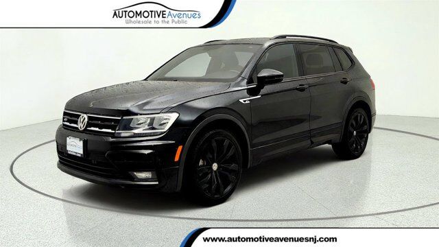 2021 Volkswagen Tiguan SE R-Line Black — photo 1 of 13