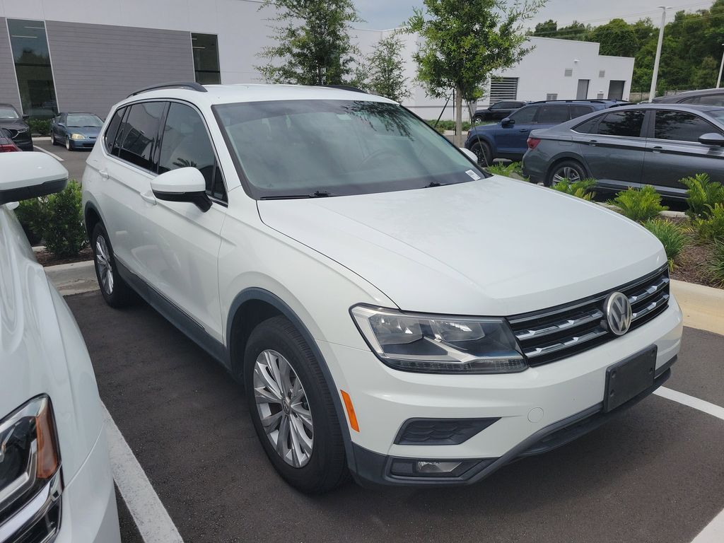 2018 Volkswagen Tiguan 2.0T SEL — photo 1 of 2