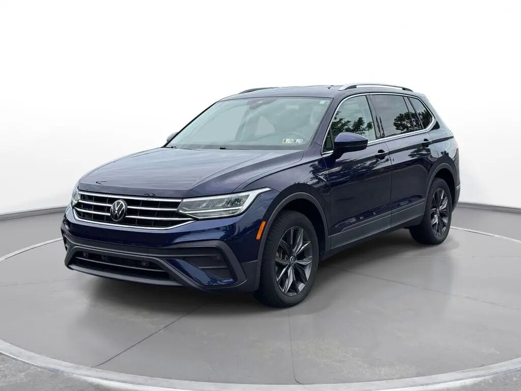 2023 Volkswagen Tiguan SE — photo 1 of 39