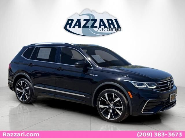 2022 Volkswagen Tiguan SEL R-Line 4Motion — photo 1 of 13