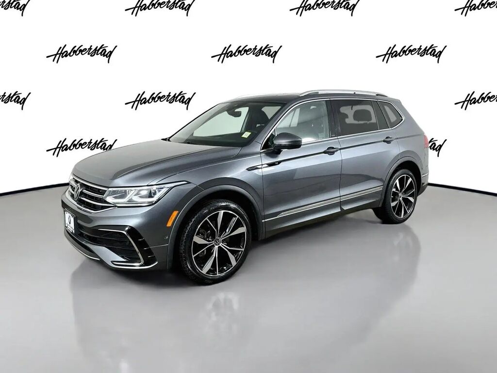 2023 Volkswagen Tiguan SEL R-Line 4Motion — photo 1 of 13