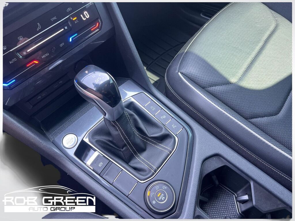 2022 Volkswagen Tiguan 2.0T SEL R-Line — photo 1 of 13