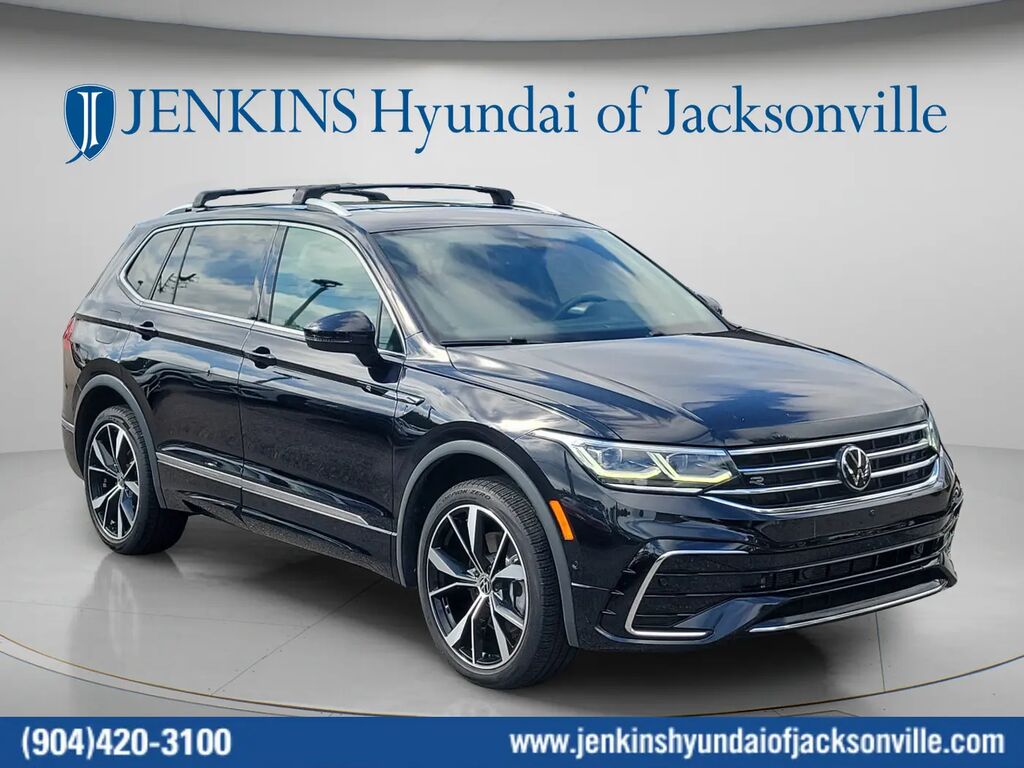 2024 Volkswagen Tiguan SEL R-Line 4Motion — photo 1 of 13