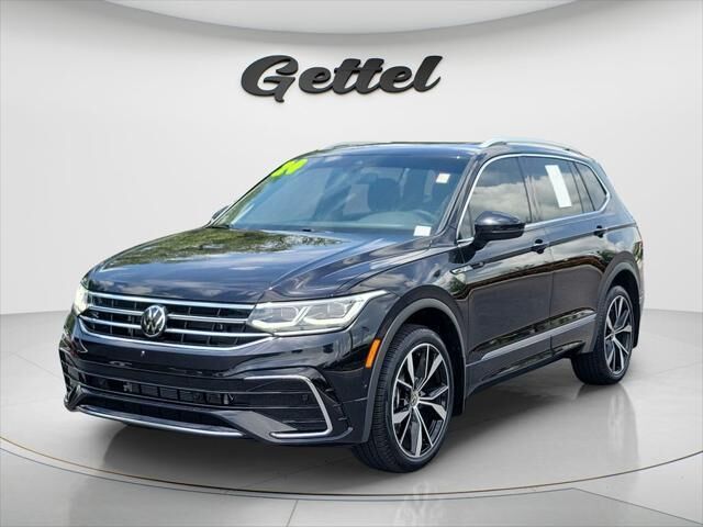 2024 Volkswagen Tiguan SEL R-Line 4Motion — photo 1 of 40