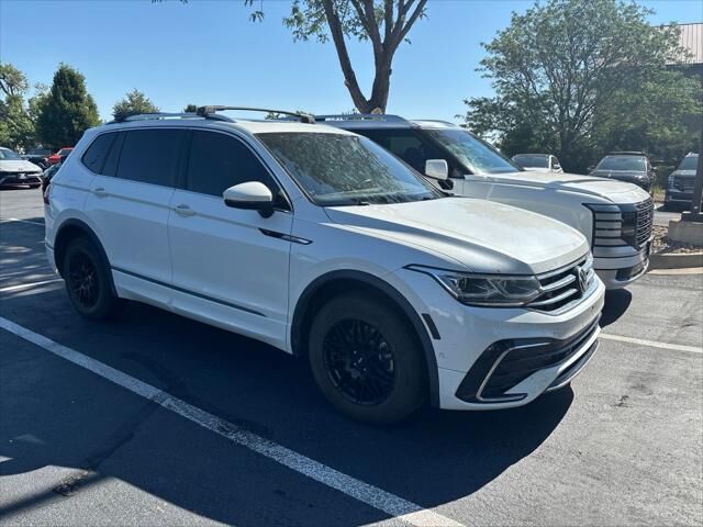 2023 Volkswagen Tiguan SEL R-Line 4Motion — photo 1 of 18