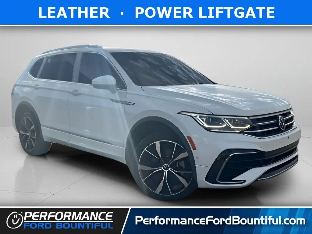 2022 Volkswagen Tiguan SEL R-Line 4Motion — photo 1 of 63