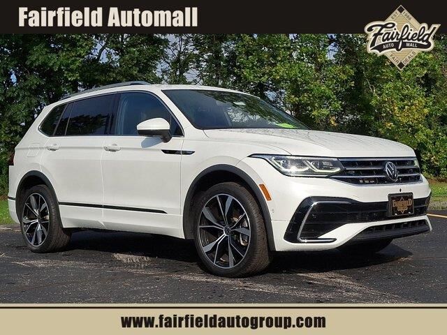 2022 Volkswagen Tiguan SEL R-Line 4Motion — photo 1 of 26