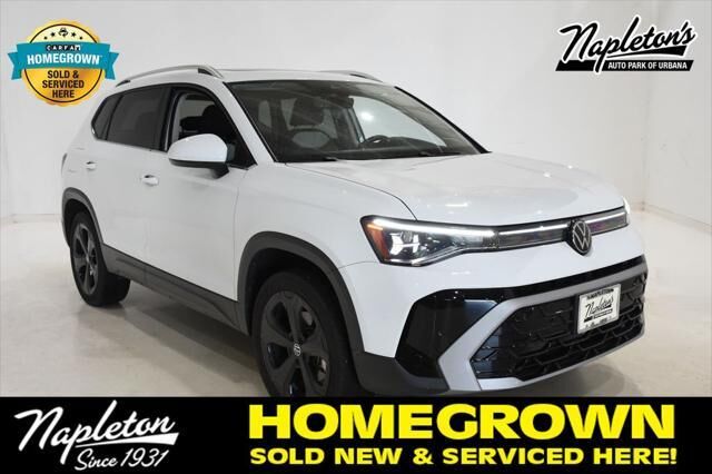 2025 Volkswagen Taos SEL 4Motion — photo 1 of 13