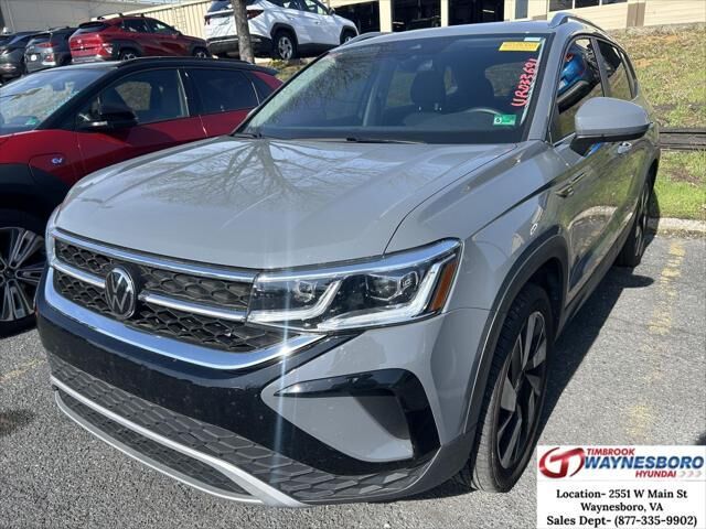 2024 Volkswagen Taos SEL 4Motion — photo 1 of 11