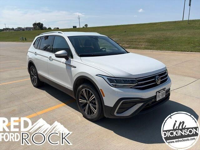 2024 Volkswagen Tiguan Wolfsburg Edition 4Motion — photo 1 of 26