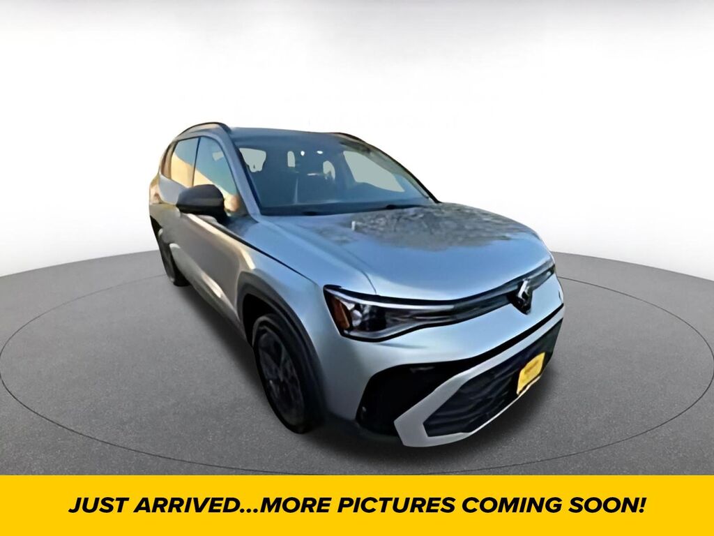 2025 Volkswagen Taos S — photo 1 of 1