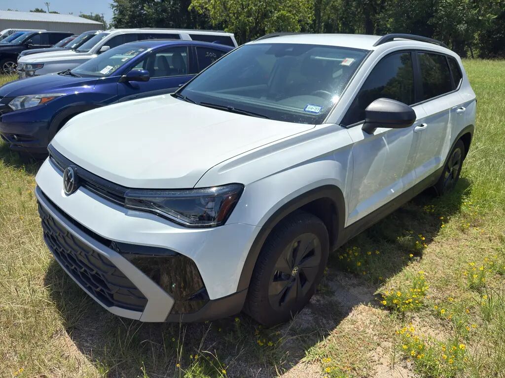 2025 Volkswagen Taos S — photo 1 of 27