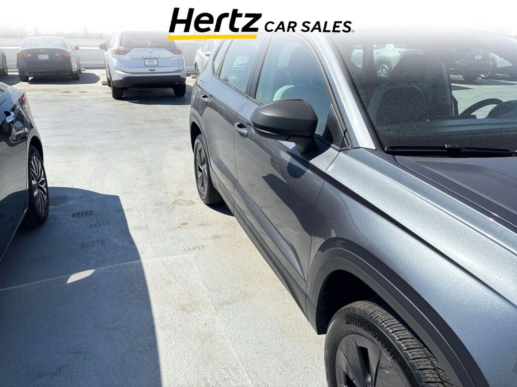 2026 Volkswagen Taos S — photo 1 of 1
