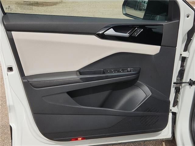 2025 Volkswagen Taos S