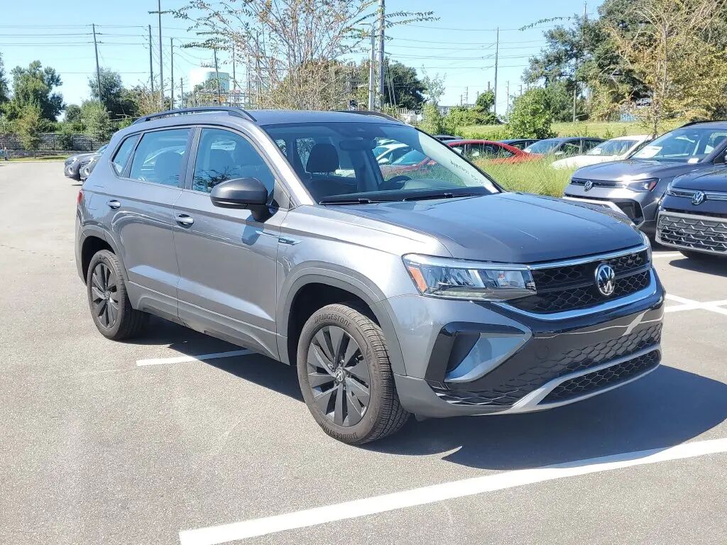 2024 Volkswagen Taos S — photo 1 of 13