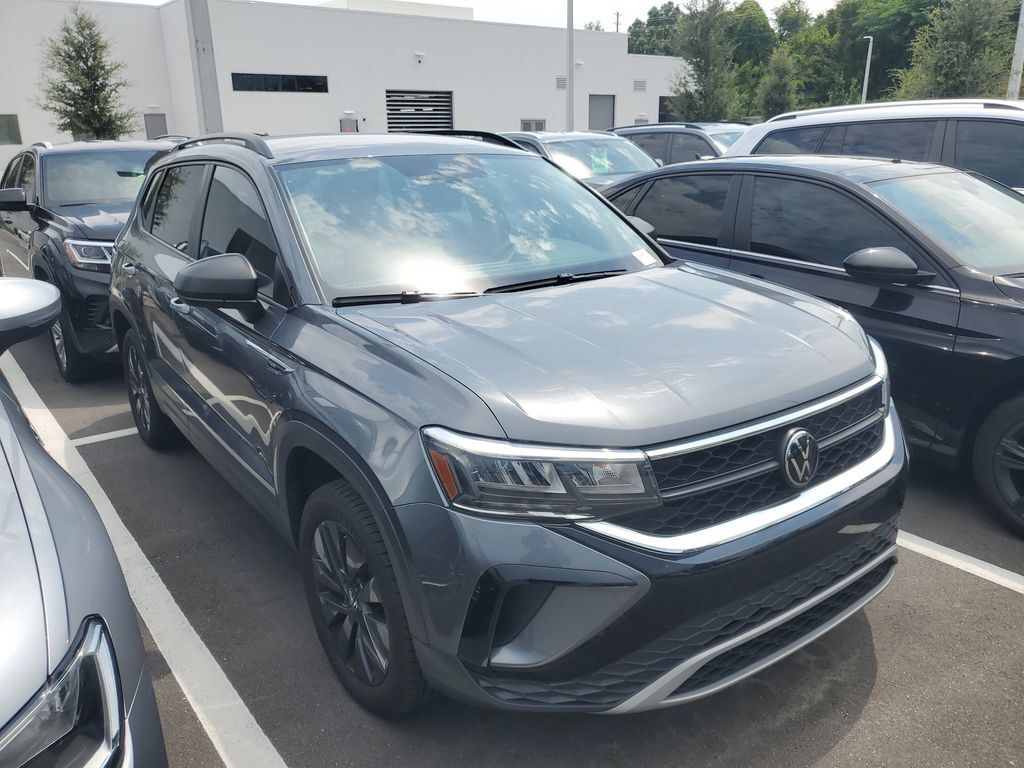 2024 Volkswagen Taos 1.5T S — photo 1 of 13