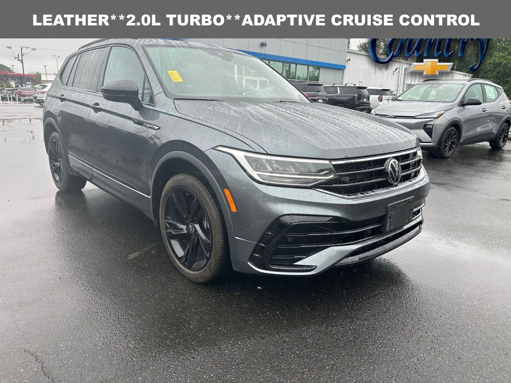 2023 Volkswagen Tiguan 2.0T SE R-Line Black — photo 1 of 13