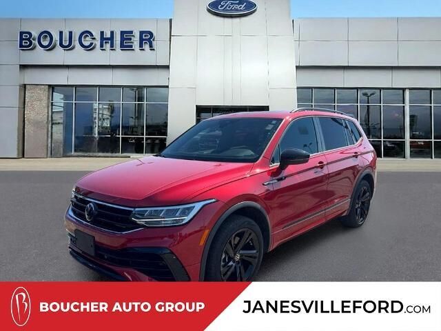 2024 Volkswagen Tiguan SE R-Line Black 4Motion — photo 1 of 13