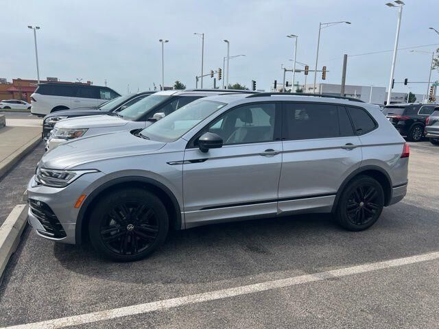 2022 Volkswagen Tiguan SE R-Line Black 4Motion