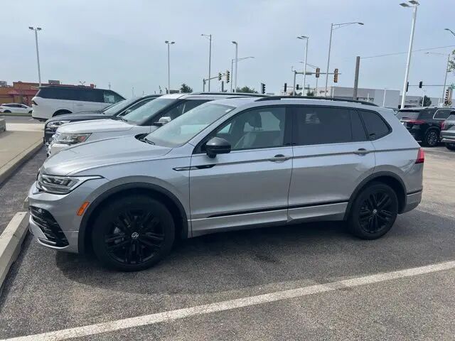 2022 Volkswagen Tiguan SE R-Line Black 4Motion