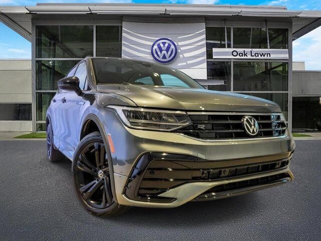 2024 Volkswagen Tiguan SE R-Line Black — photo 1 of 1