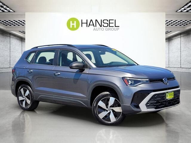 2025 Volkswagen Taos S 4Motion — photo 1 of 24