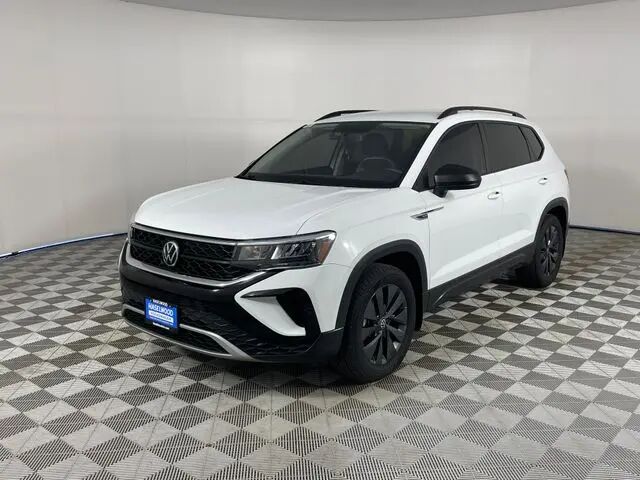 2022 Volkswagen Taos S 4Motion