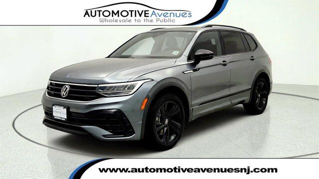 2023 Volkswagen Tiguan SE R-Line Black