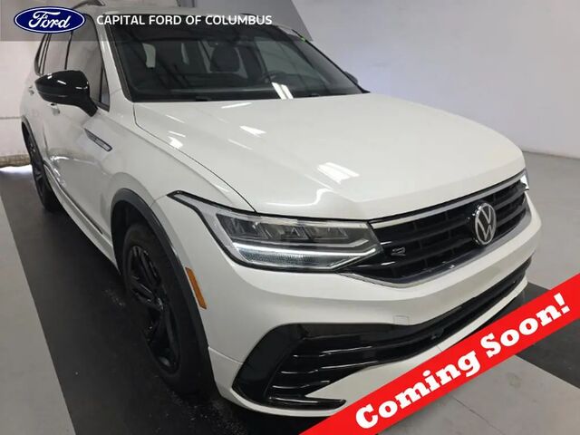 2023 Volkswagen Tiguan SE R-Line Black