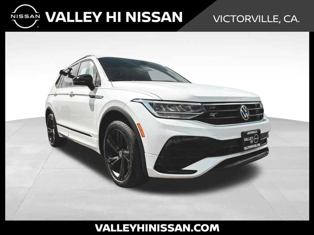 2024 Volkswagen Tiguan SE R-Line Black — photo 1 of 20