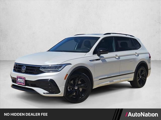 2024 Volkswagen Tiguan SE R-Line Black — photo 1 of 13