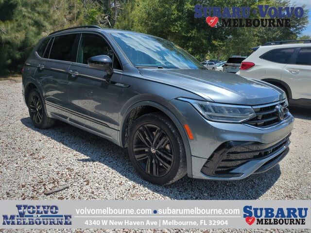 2022 Volkswagen Tiguan SE R-Line Black — photo 1 of 14