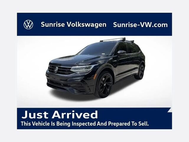 2023 Volkswagen Tiguan SE R-Line Black