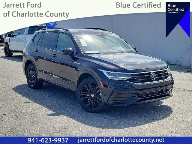 2022 Volkswagen Tiguan SE R-Line Black