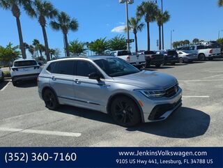 2023 Volkswagen Tiguan SE R-Line Black