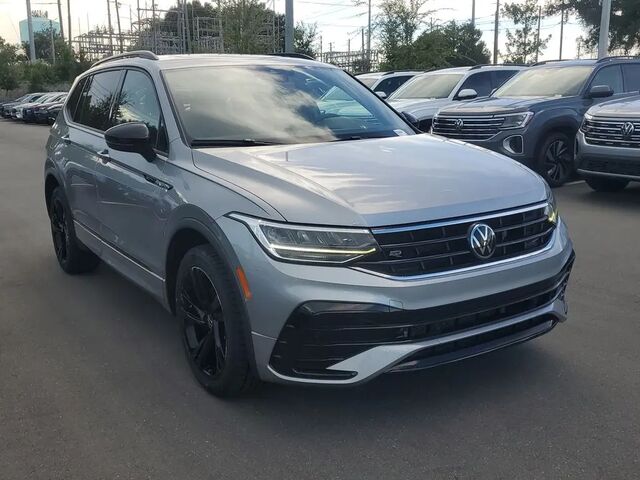 2024 Volkswagen Tiguan SE R-Line Black