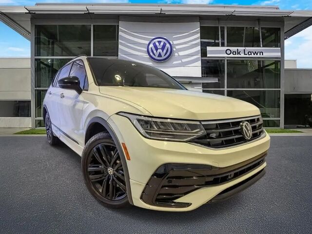 2022 Volkswagen Tiguan SE R-Line Black