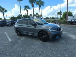 2023 Volkswagen Tiguan SE R-Line Black — photo 1 of 13
