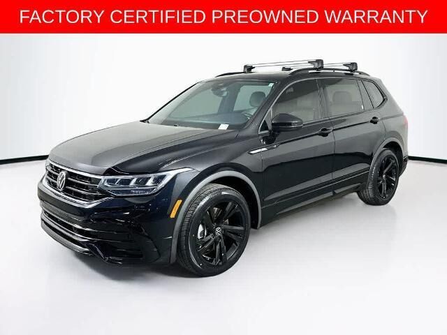 2023 Volkswagen Tiguan SE R-Line Black