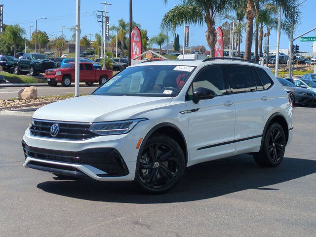 2024 Volkswagen Tiguan SE R-Line Black
