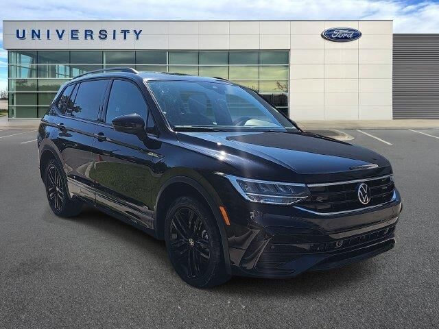 2022 Volkswagen Tiguan SE R-Line Black