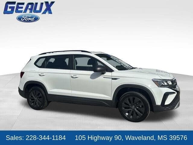 2022 Volkswagen Taos S — photo 1 of 2