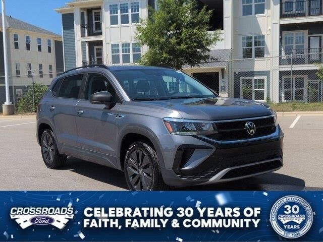 2023 Volkswagen Taos S — photo 1 of 15