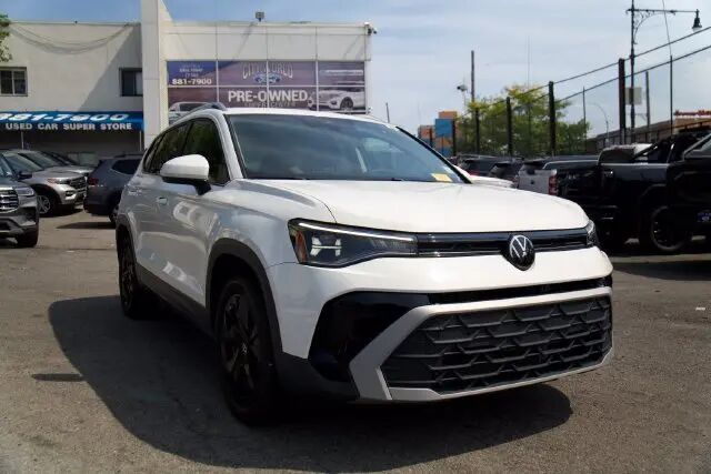 2025 Volkswagen Taos SE