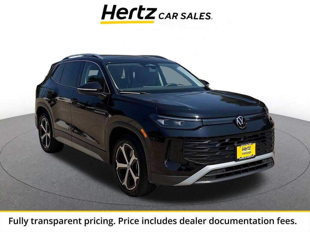 2026 Volkswagen Tiguan SE — photo 1 of 13