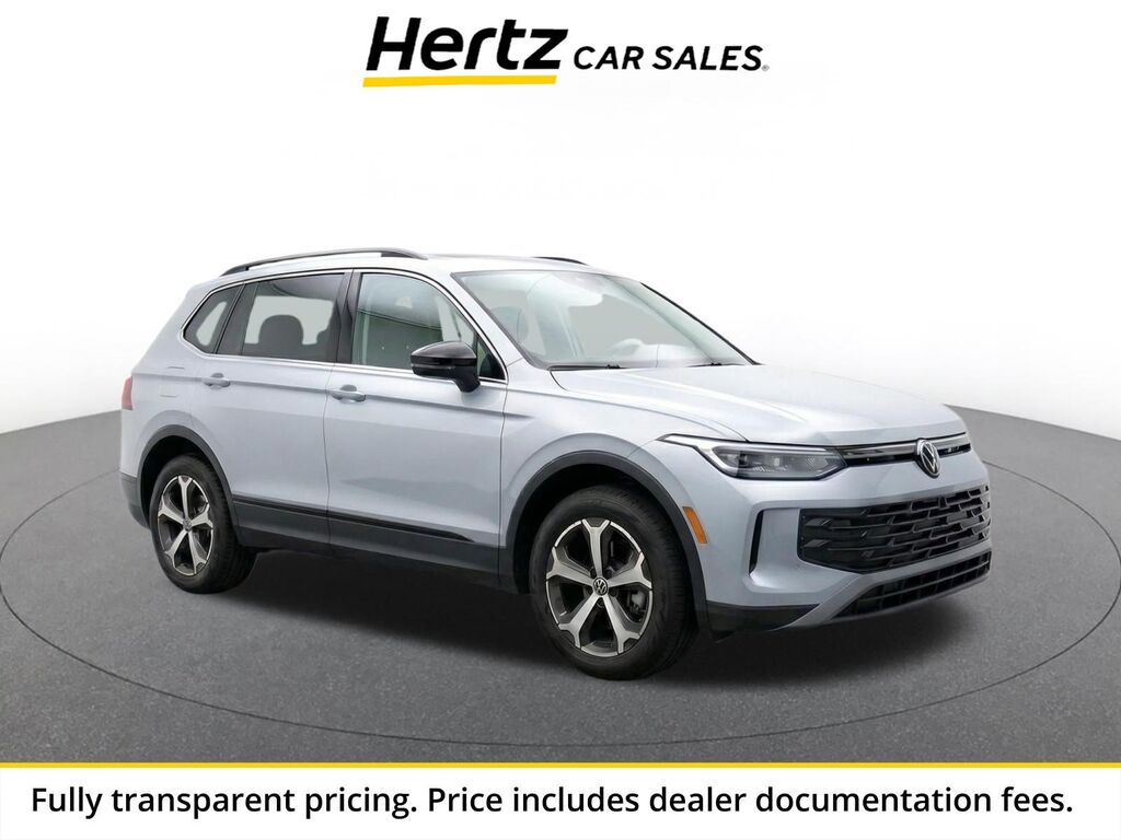2026 Volkswagen Tiguan SE — photo 1 of 11