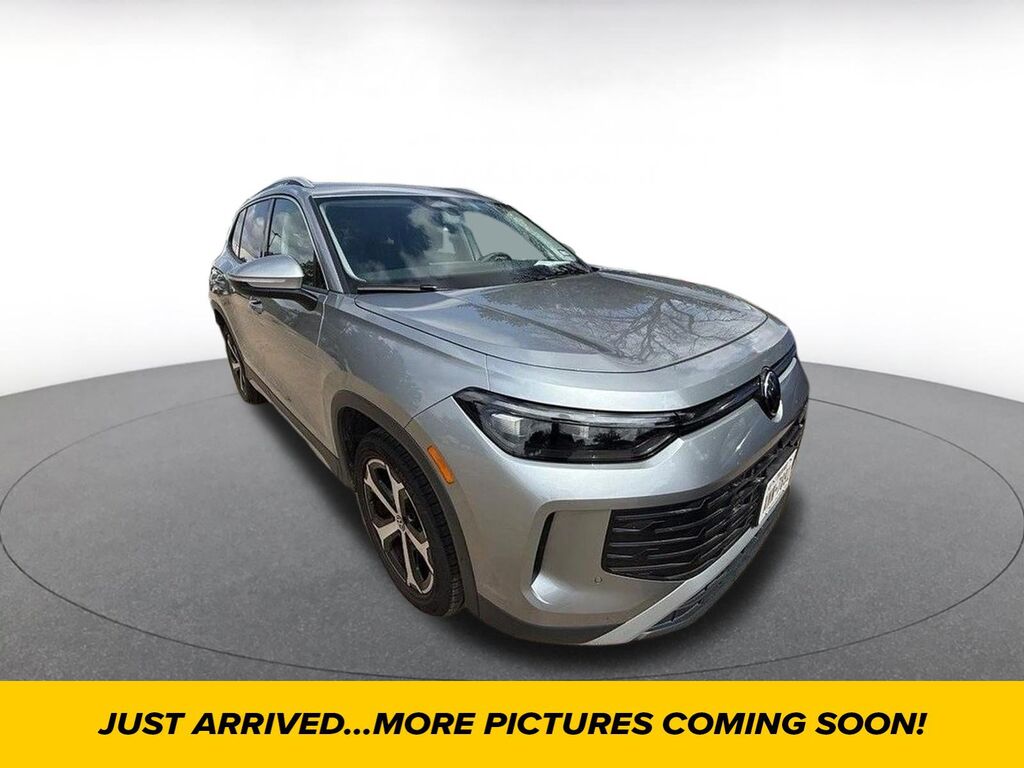 2026 Volkswagen Tiguan SE — photo 1 of 6
