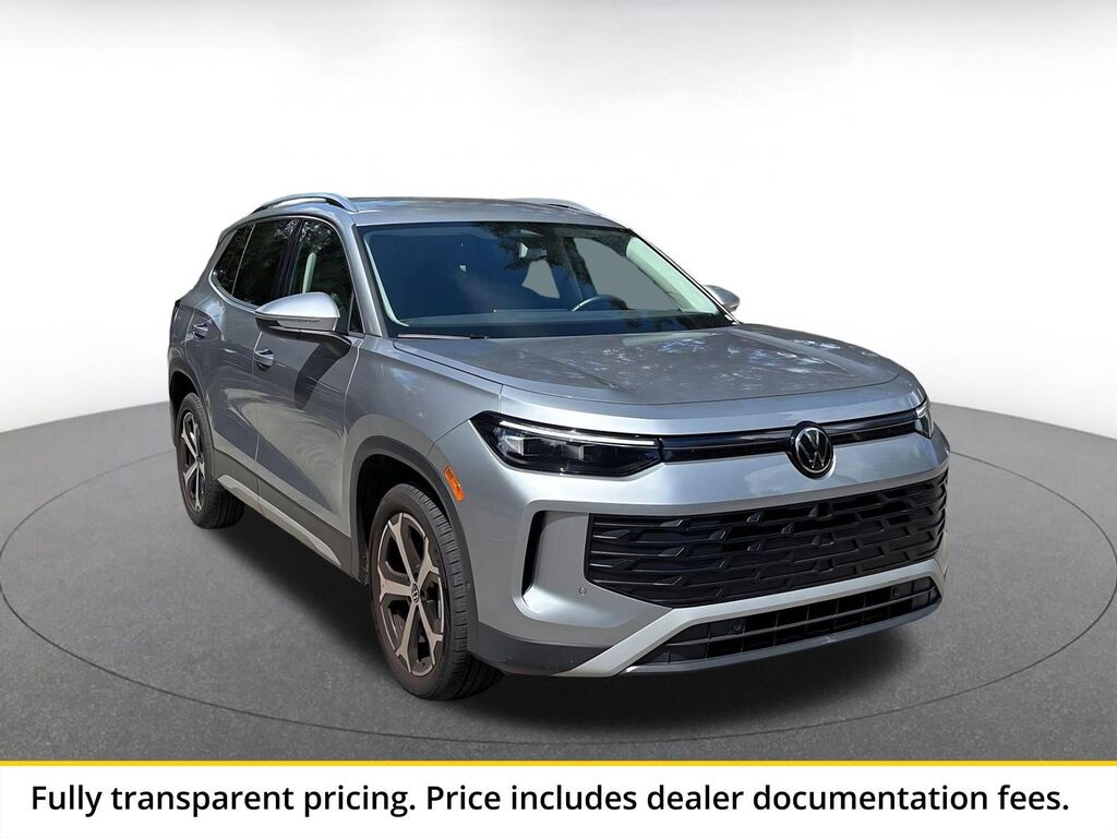 2026 Volkswagen Tiguan SE — photo 1 of 13