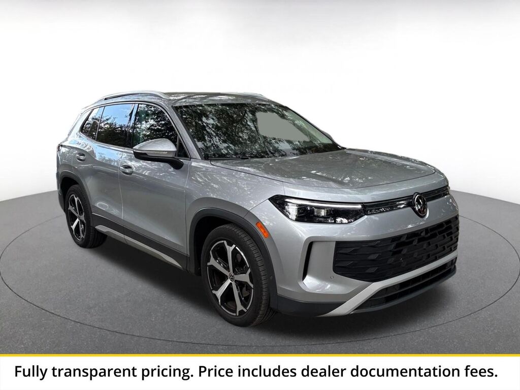 2026 Volkswagen Tiguan SE — photo 1 of 22